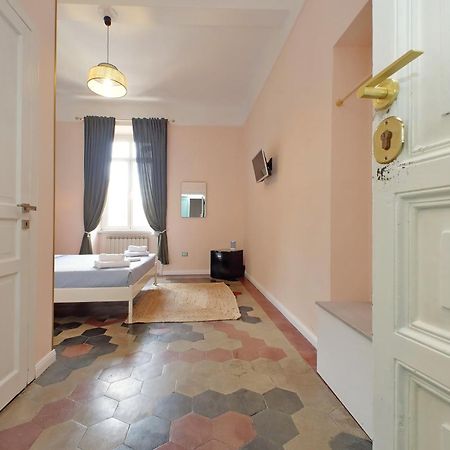 רומא Colosseo Kokedama Rooms מראה חיצוני תמונה