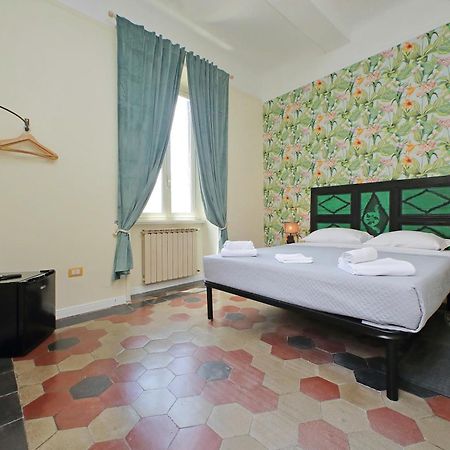 רומא Colosseo Kokedama Rooms מראה חיצוני תמונה